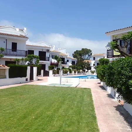 Meddays Casas Blancas 미아미플라자
