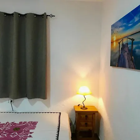 Meddays Casas Blancas 미아미플라자